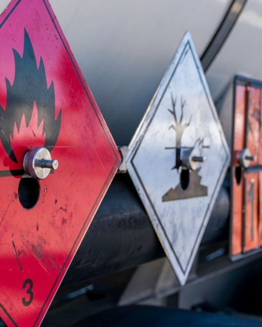 DANGEROUS GOODS REGULATIONS (DGR) FOR FLIGHT CREW MEMBERS