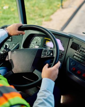 Defensive Driving Training for Heavy Vehicles