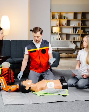Highfield Level 3 International Award in Emergency First Aid at Work and Use of an AED